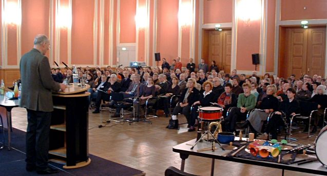Begr��ung durch Dr. Matthias Teller